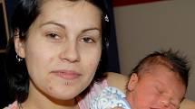 Mamince Olze Hanzalové z Turnova se 20. ledna narodila dcera Karolína. Měřila 48 cm a vážila 2,72 kg.