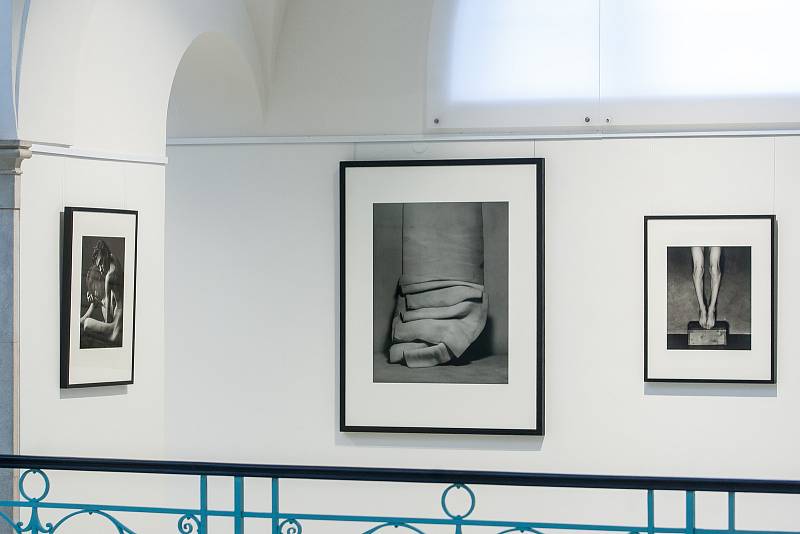 Instalace výstavy fotografií ze sbírky společnosti PPF obsahující díla takových fotografů jako Jsou Funke, Sudek nebo Drtikol pokračovala 19. června v Oblastní galerii Liberec. Výstava bude zahájena 21. června a potrvá až do 30. září.