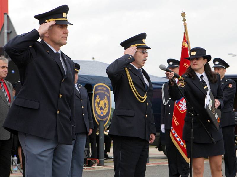 Během celého dne návštěvníkům představili své prezentační akce policisté, hasiči i záchranáři. Pro děti byly připraveny hry a soutěže. 