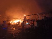 Požár stodoly a části rodinného domu v Pěnčíně-Albrechticích.
