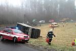 Autobus plný lidí havaroval v sobotu kolem deváté hodiny ranní u Osečné na Liberecku.