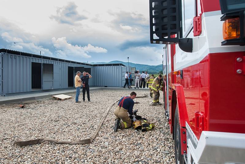 V Raspenavě na Liberecku hasiči 6. června zahájili provoz ohňového polygonu, zařízení pro simulaci reálných podmínek požárů. Sloužit bude zejména pro výcvik profesionálních a dobrovolných hasičů z celého kraje.