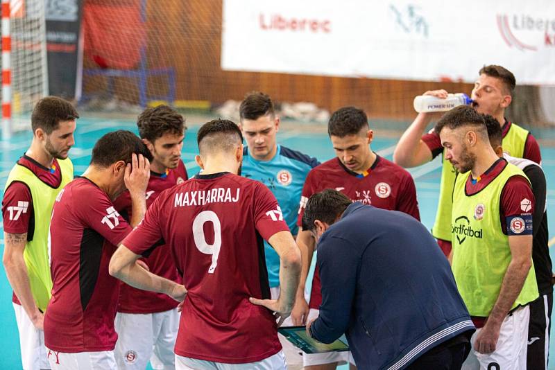 Futsal, I. liga: Liberec - Sparta Praha 2:2 (2:1).