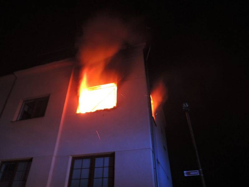 Požár bytu v Rychnově u Jablonce nad Nisou.