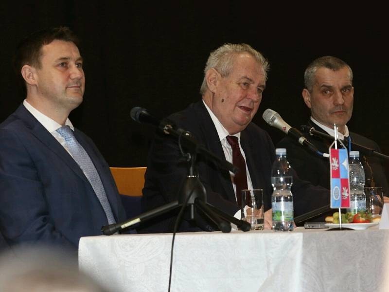 Prezident Miloš Zeman na besedě s občany města Tanvald.