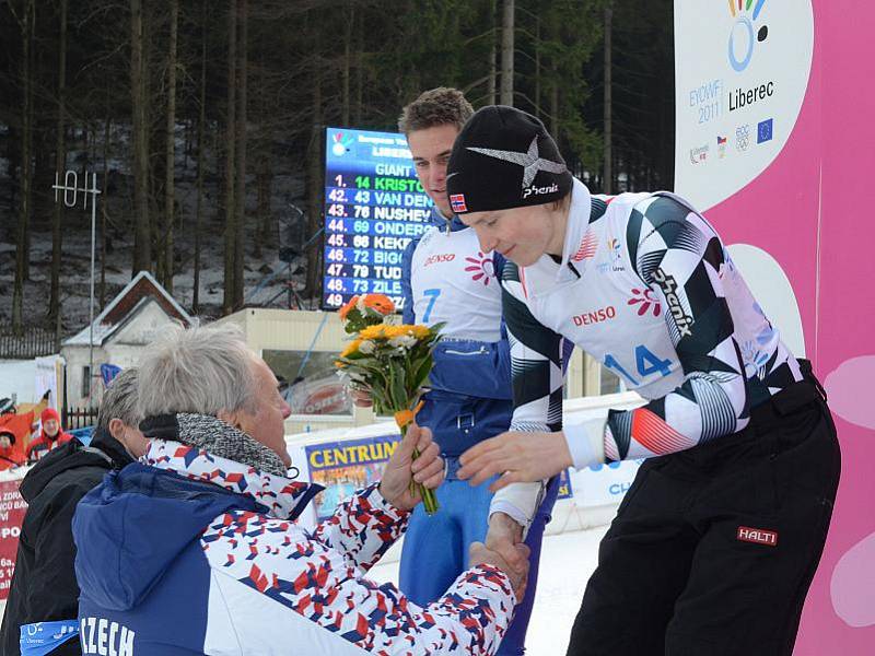 DRUHÝ DEN MLÁDEŽNICKÉ OLYMPIÁDY EYOWF 2011.