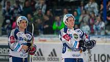 Utkání 23. kola Tipsport extraligy ledního hokeje se odehrálo 19. listopadu v liberecké Home Credit areně. Utkaly se celky Bílí Tygři Liberec a HC Kometa Brno. Na snímku zpravaJakub Krejčík a Lukáš Vágner.