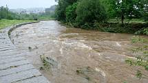 Situace ve Frýdlantě je v souvislosti s povodňovými stavy na tocích Smědé a Řasnice stabilizovaná, bezprostřední nebezpečí už nehrozí.