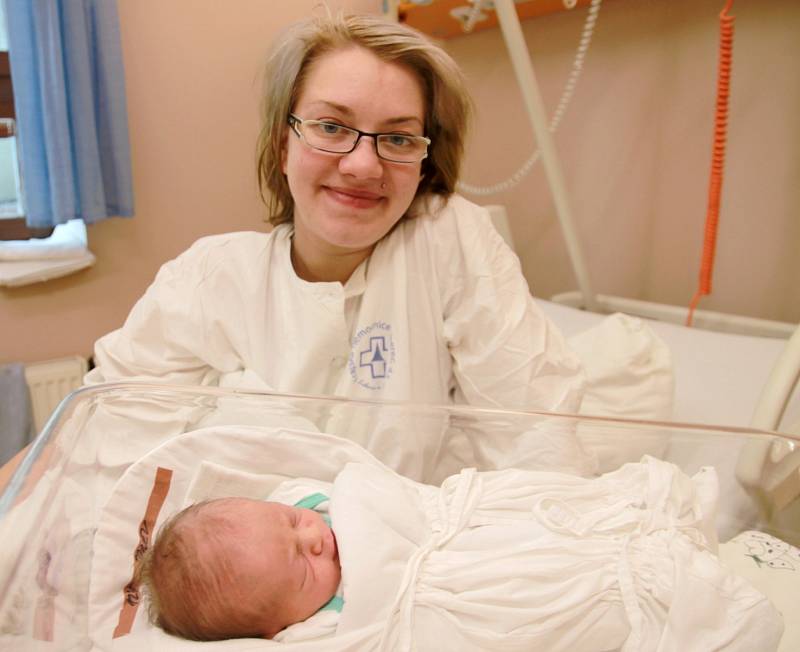 Mamince Haně Tonevové z Liberce se dne 22. října v liberecké porodnici narodil syn Martin. Měřil 49 cm a vážil 2,99 kg.