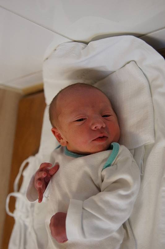 Tadeáš Svoboda se narodil 21. března v liberecké porodnici mamince paní Svobodové z Chrastavy. Vážil 3,4 kg a měřil 50 cm.