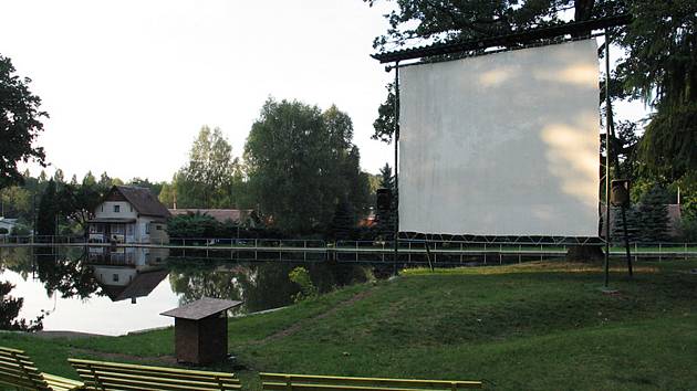 Pivo během filmu? Letní kina jsou pořád velkou atrakcí - Liberecký deník