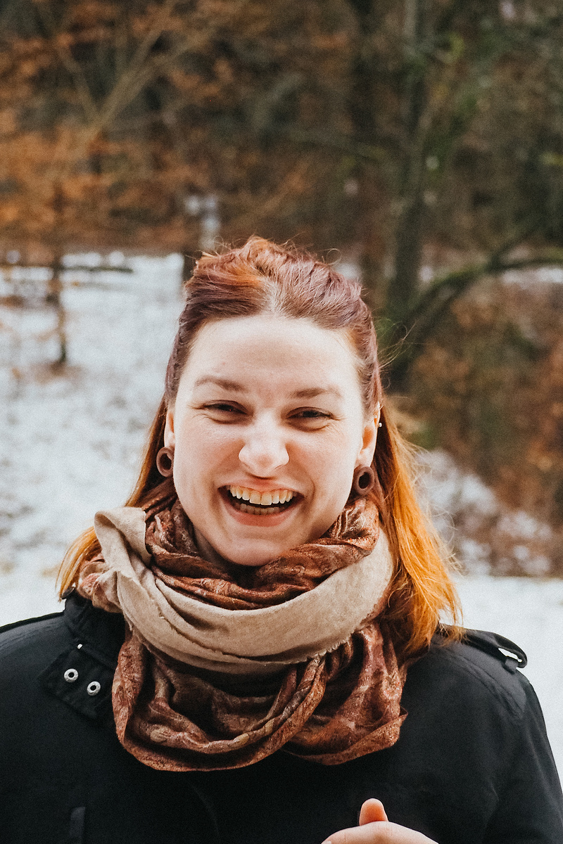 Dřevěné náušnice liberečtí manželé tvoří pro ženy, které mají rády les -  Liberecký deník