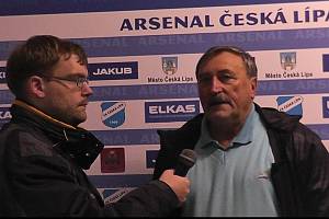 Michal Šandor při rozhovoru s legendárním fotbalistou Antonínem Panenkou.