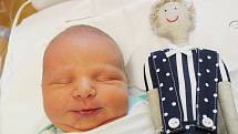 ANTONÍN PĚNIČKA Narodil se 26. února v liberecké porodnici  mamince Janě Pěničkové z Křižan.  Vážil 4,25 kg a měřil 54cm. 