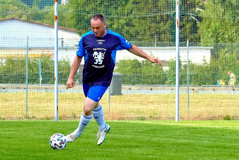 Utkání Hodkovice (modré dresy) - Rozstání skončilo výsledkem 1:3.