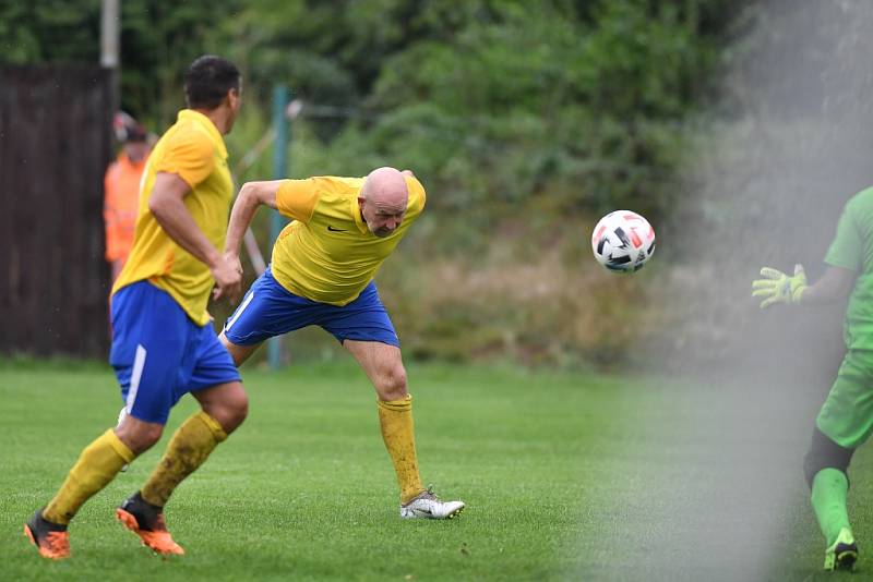 Fotbal, okresní přebor Liberecko: Nová Ves - Mníšek 4:3 (0:2).