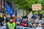 Demostrace nazvaná "Proč? Proto!" proběhla 10. května na náměstí Dr. E. Beneše v Liberci. Následně se demonstranti přesunuli před Grand Hotelu Imperial, kam prezident republiky Miloš Zeman pozval do předsedu vlády a předsedu ČSSD Bohuslava Sobotku, 1. mís