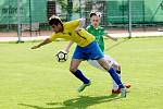 Liberecké derby ve fotbalové I. A třídě skončilo výhrou Rapidu (v zeleném).