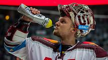 První zápas předkola play off extraligy Bílí Tygři Liberec - HC Sparta Praha.