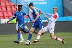 MOL cup, čtvrtfináleSlavia Praha - Slovan Liberec, zleva: Murphy Dorley (L), Taras Kacharaba (asi, L), Michal Frydrych (S).