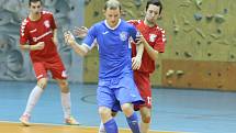 Liberecký Pampuch Team (v červeném) prohrál v domácím duelu II. futsalové ligy s Kladnem 3:5