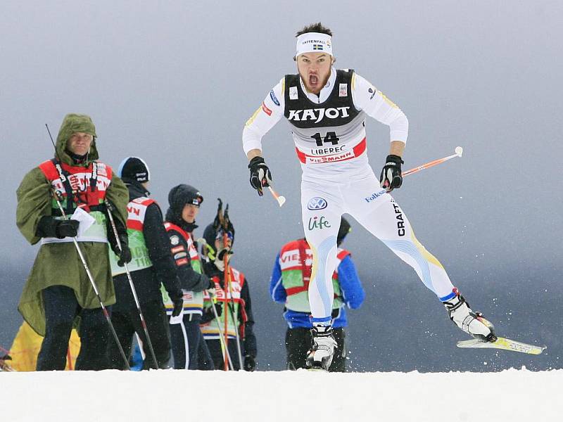 Švéd Robin Bryntesson vyhrál mužskou kvalifikaci, ale pak vypadl ve čtvrtfinále. 