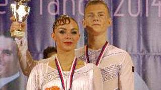 Taneční klub Koškovi má bronz z mistrovství republiky ve sportovním tanci -  Liberecký deník