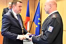 Záslužnou medaili integrovaného záchranného systému Libereckého kraje I. stupně dostal končící ředitel Policie ČR v Libereckém kraji Ondřej Musil.
