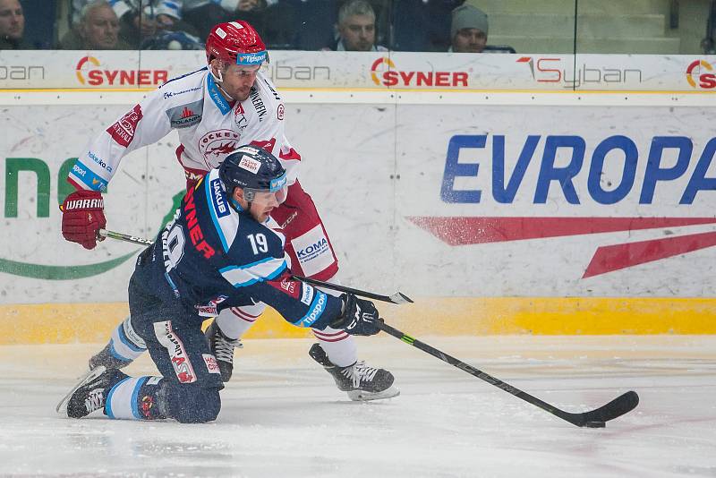 Utkání 45. kola Tipsport extraligy ledního hokeje se odehrálo 30. ledna v liberecké Home Credit areně. Utkaly se celky Bílí Tygři Liberec a HC Oceláři Třinec. Na snímku v modrém Daniel Špaček.