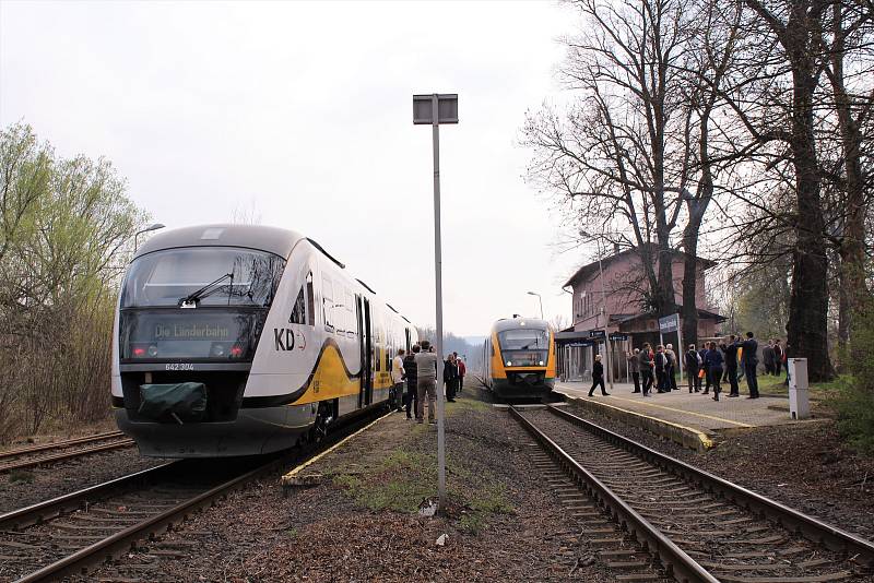 Dne 9. dubna uspořádal Liberecký kraj prezentační jízdu Okolo Trojzemí. Zvláštní vlak vyjel z Liberce a přes Frýdlant, Zawidów, Zhořelec, Görlitz a Žitavu se vrátil zpět do Liberce.