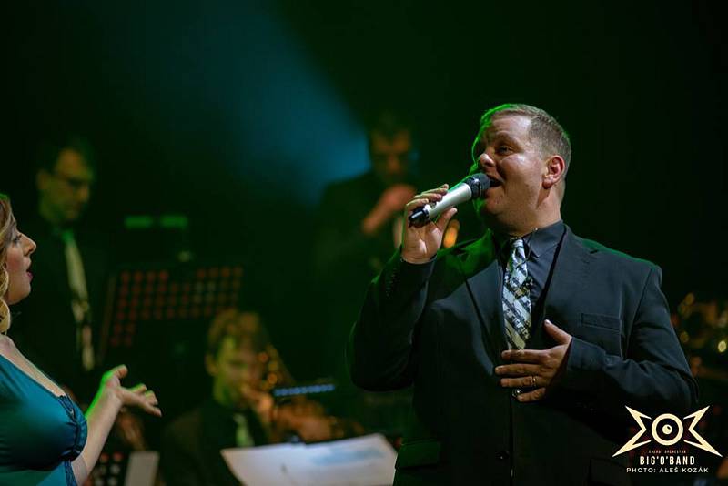 Marek Ottl během Vánočního koncertu Big'O'Bandu v libereckém divadle v roce 2018.