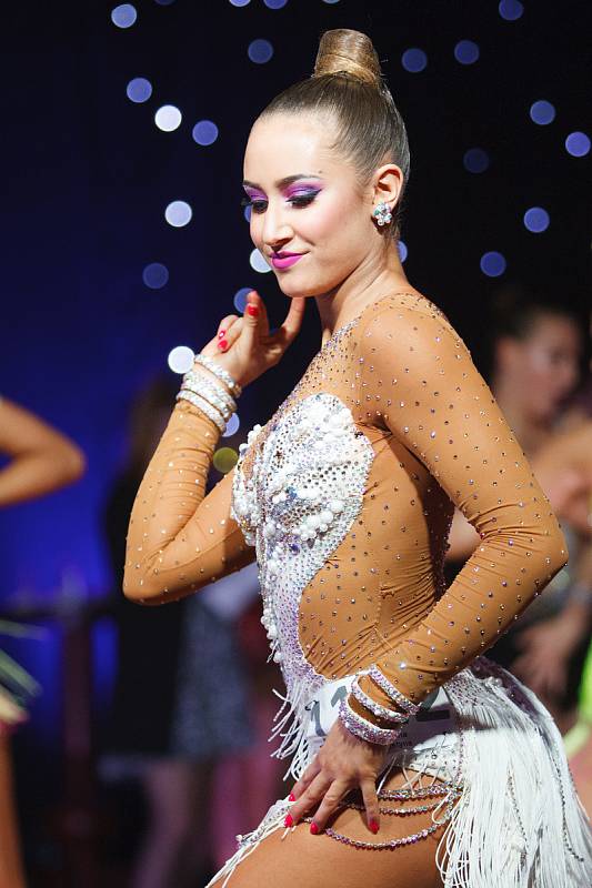 Tanečníci v latinskoamerických tancích soutěží na WORLD DANCE CHAMPIONSHIP v libereckém Babylonu.