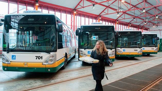 Šest nových autobusů koupil na sklonku roku Dopravní podnik měst Liberce a Jablonce nad Nisou.