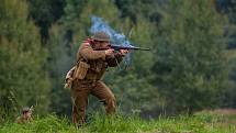 Rekonstrukce historické bitvy na západní frontě, dobývání pevnosti Dunkerque Československou samostatnou obrněnou brigádou v roce 1944, proběhla 9. září na dětském dni v libereckém Vesci.