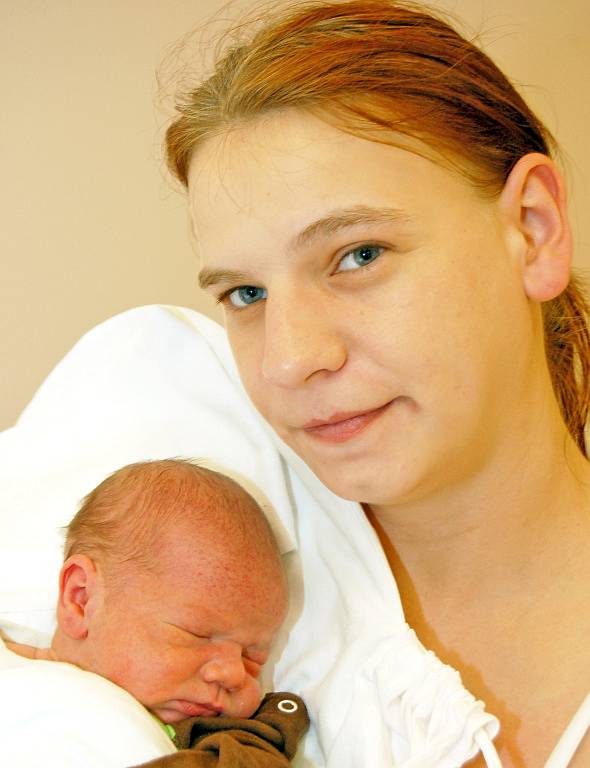 Mamince Daně Velové z Liberce se 9. října narodil  v liberecké porodnici syn Tobias Vele. Vážil 3,5 kg a měřil 50 cm.