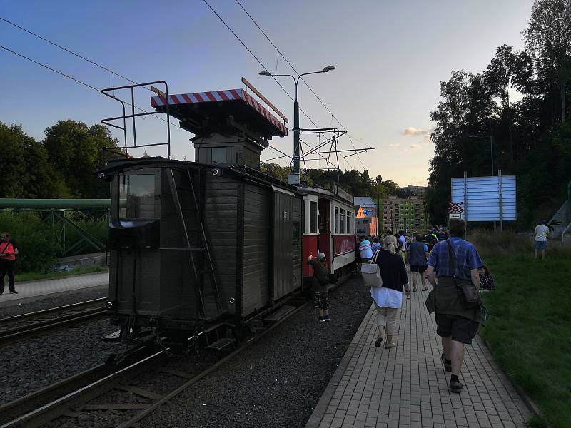 Konec metrovky v Čechách.