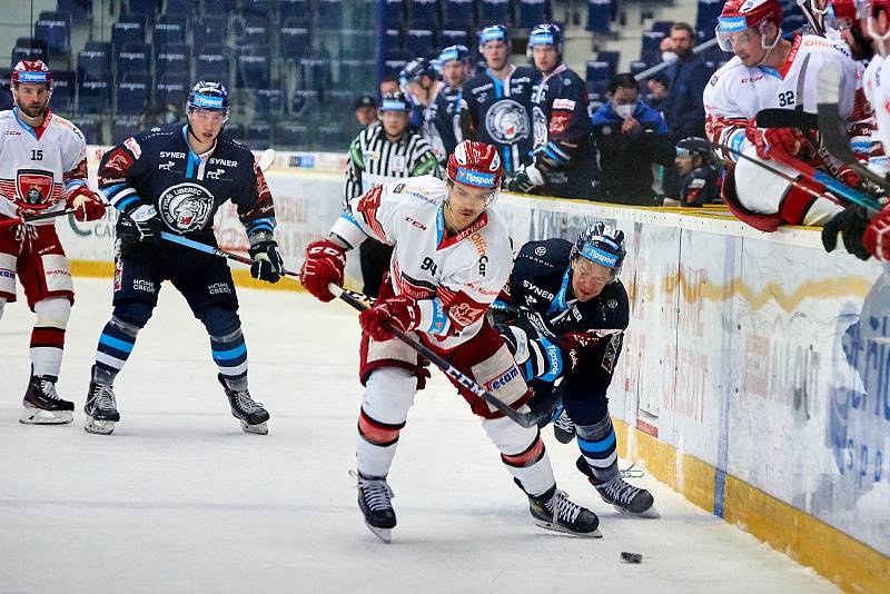 1. zápas čtvrtfinále Bílí Tygři Liberec – Mountfield Hradec Králové