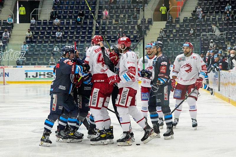 4. zápas finále Bílí Tygři Liberec – HC Oceláři Třinec