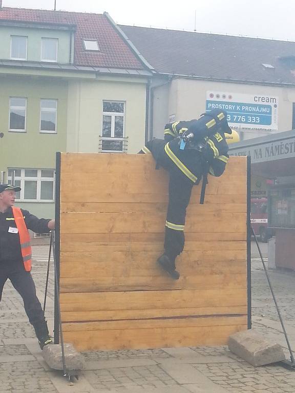 Borec Jirka Dušek z Liberce zvítězil v soutěži Nejtvrdší hasič přežije.