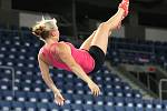 ZITA FRYDRYCHOVÁ, liberecká olympionička, předvedla včera své umění na komentovaném veřejném tréninku několika desítkám zájemců v Tipsport areně.