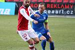 MOL cup, čtvrtfináleSlavia Praha - Slovan Liberec, zleva: Josef Hušbauer (S) a Vladimír Coufal (L).