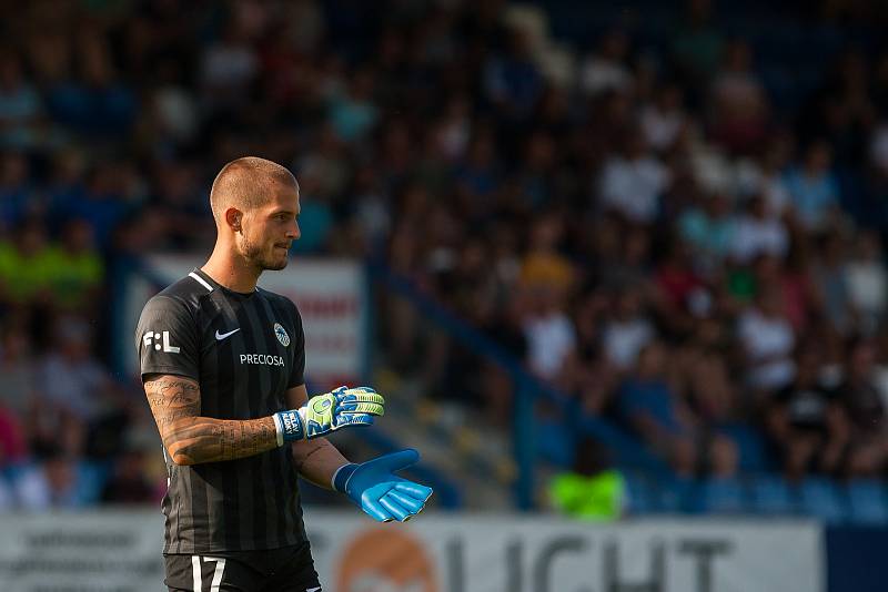 Zápas 1. kola první fotbalové ligy mezi týmy FC Slovan Liberec a MFK Karviná se odehrál 21. července na stadionu U Nisy v Liberci. Na snímku je brankář Václav Hladký.