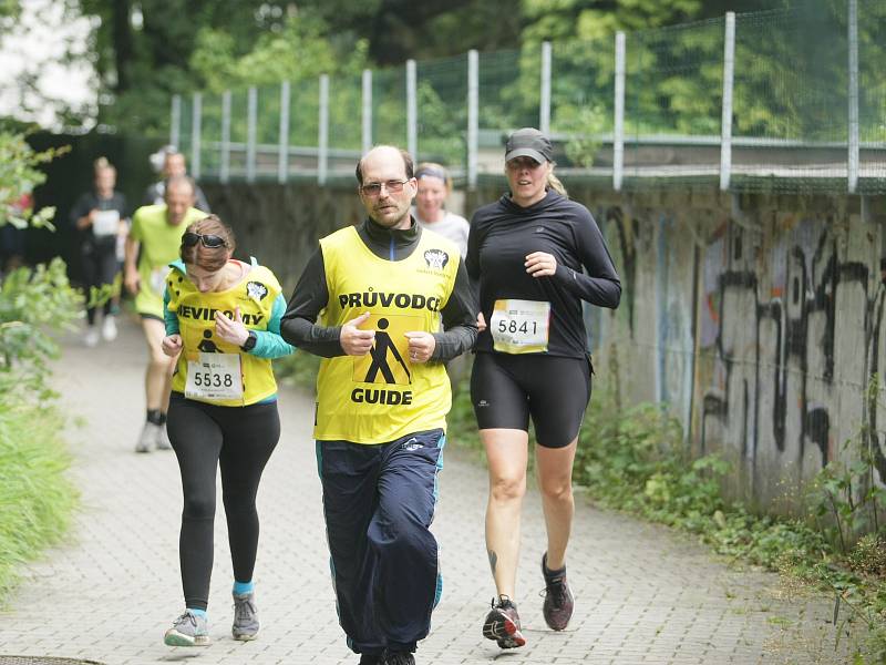 Nejen amatérští běžci si vyzkoušeli své schopnosti při libereckém RunTour.