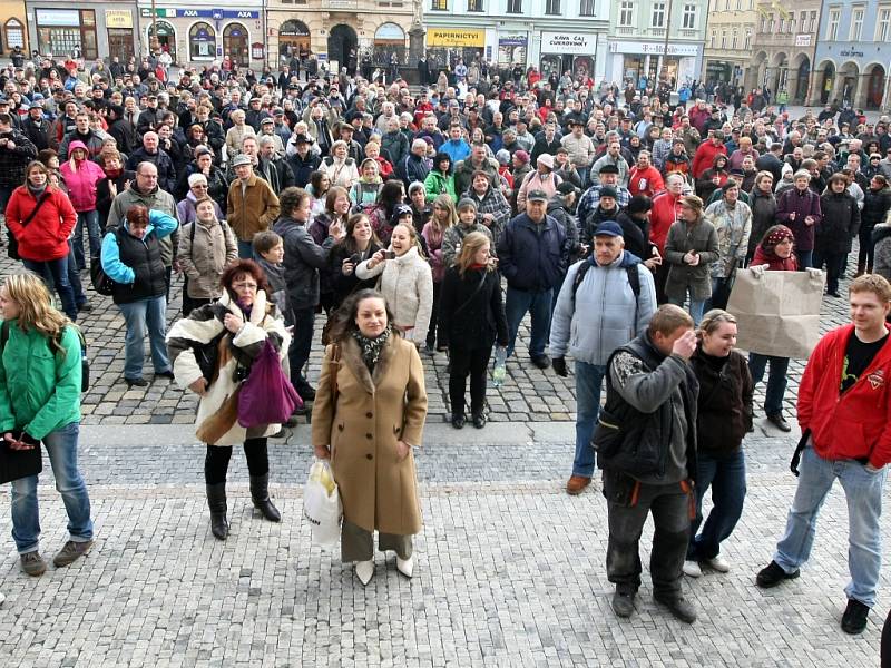 Lidé dávali nesouhlas s politikou vlády