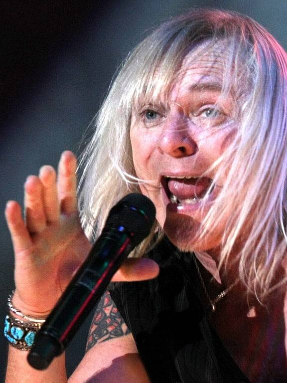 V Liberci vystoupila hard rocková legenda Uriah Heep. Frontmann Bernie Shaw.