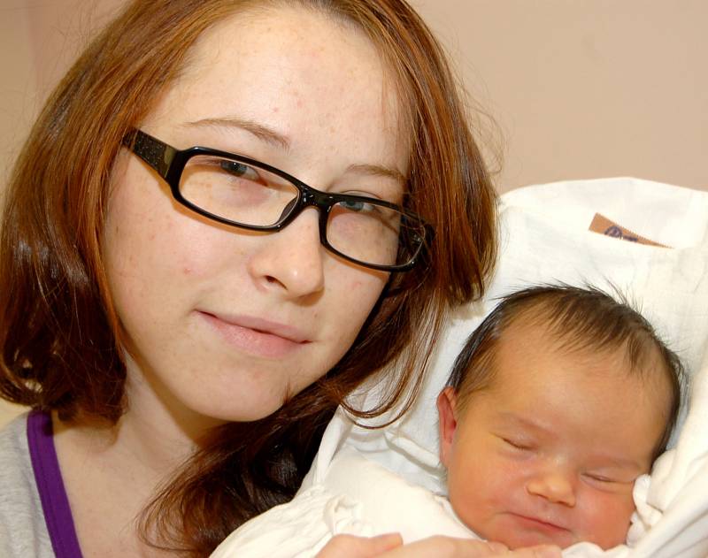 Mamince Evelin Ptashnyk z Liberce se dne 7. října narodila dcera Evelin. Měřila 49 cm a vážila 3, 37 kg.