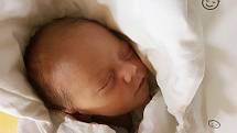 Adam Procházka se narodil 16. prosince v liberecké porodnici mamince z Hrádku nad Nisou. Vážil 3,1 kg a měřil 51cm.