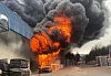 Plameny pohltily Grupo Antolin v Chrastavě. Škoda vyšplhala na 100 milionů korun