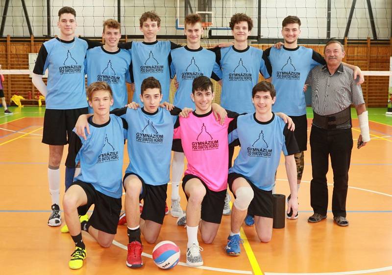 Republikové finále Sportovní ligy středních škol ve volejbalu se uskutečnilo v Jindřichově Hradci.