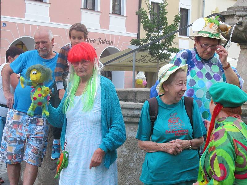 Letošní tradiční setkání vodníků, rusalek a dalších vodních bytostí bylo zahájeno v pátek 14. srpna na Masarykově náměstí v Třeboni.